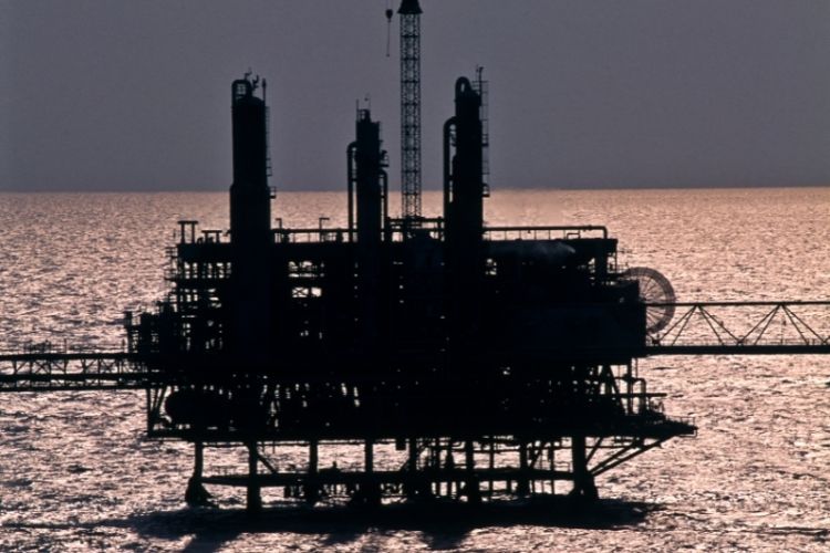 Kenaikan Harga Minyak Mentah serta Respon OPEC terhadap Hal Ini.